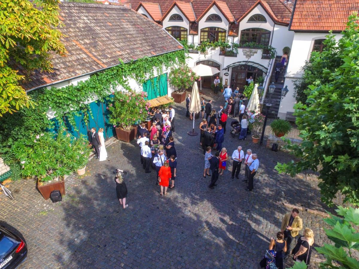 Landhotel Battenheimer Hof Bodenheim Bagian luar foto